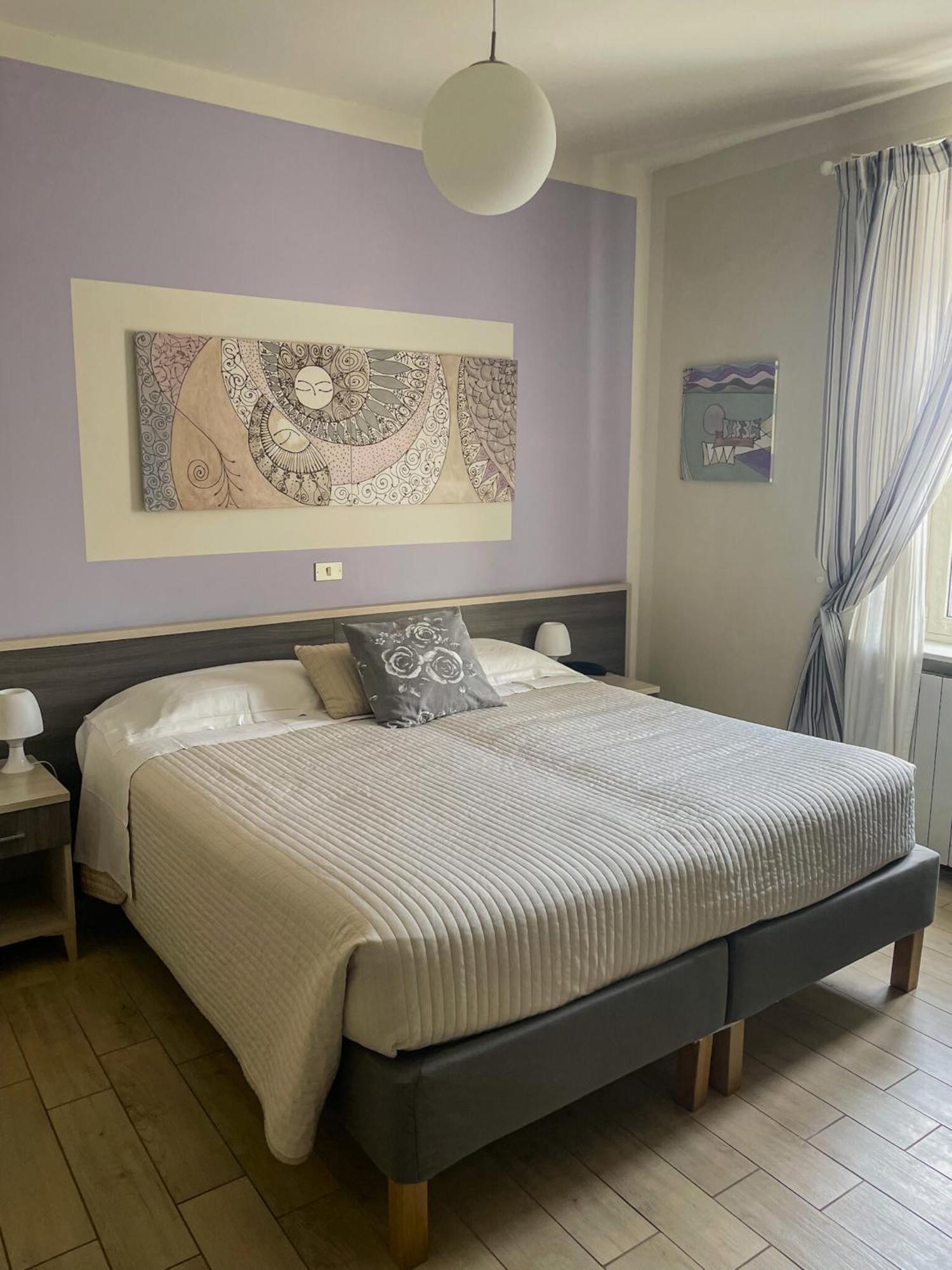 Art Hotel П'єтразанта Екстер'єр фото